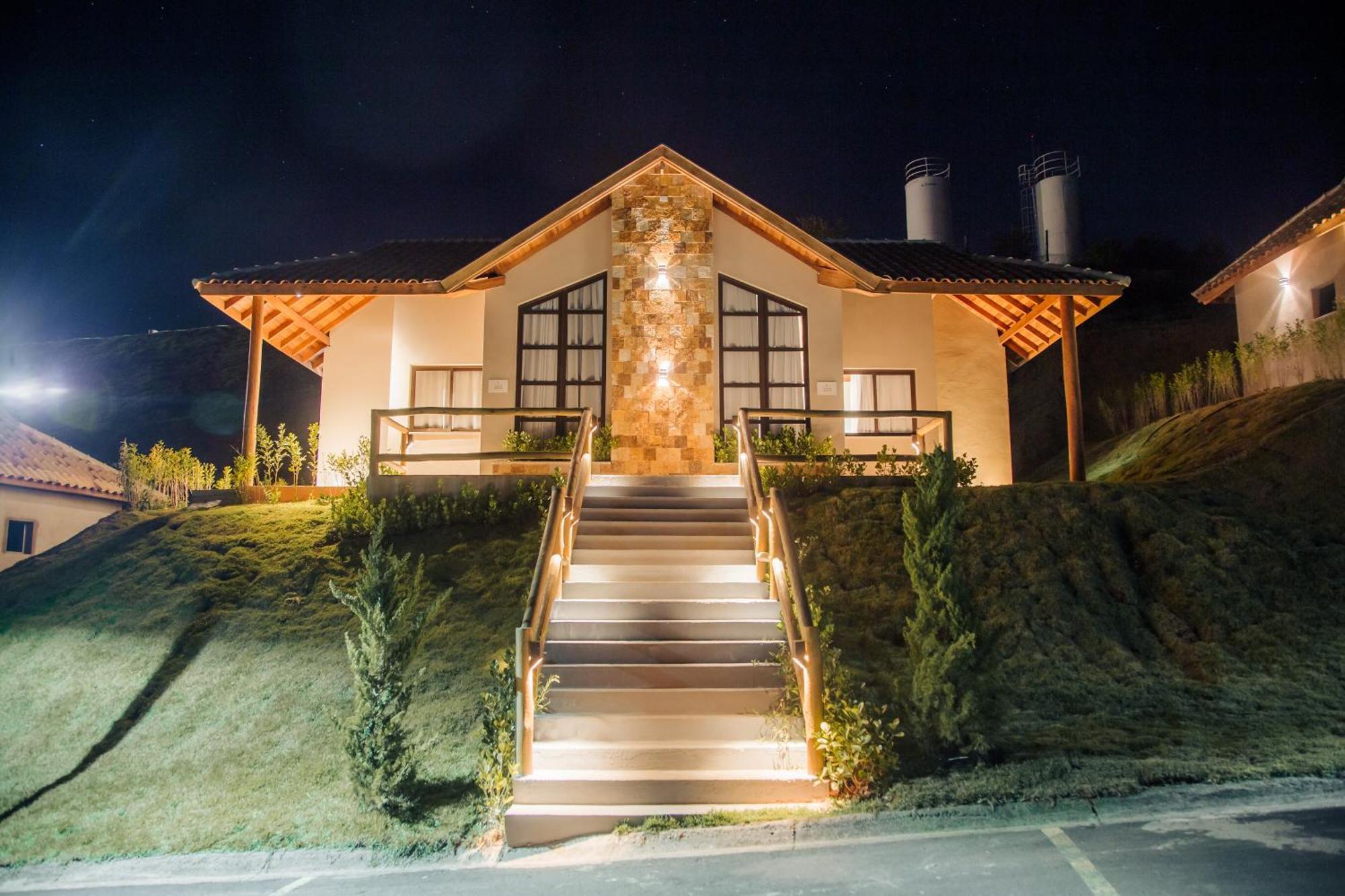Hotel Chales Capitanias Aguas de Lindoia Exterior photo